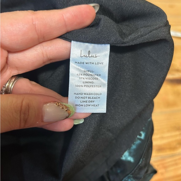 Lulu's Midnight Floral Puff Sleeve Midi Dress - Picture 9 of 9